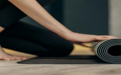 Dehnübungen auf der Matte: Ein sanfter Weg zu mehr Beweglichkeit